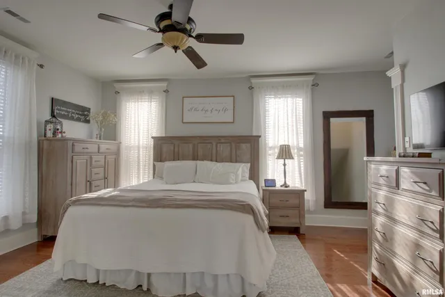 $329,900 | 2700 Maine Street, Quincy, IL 62301