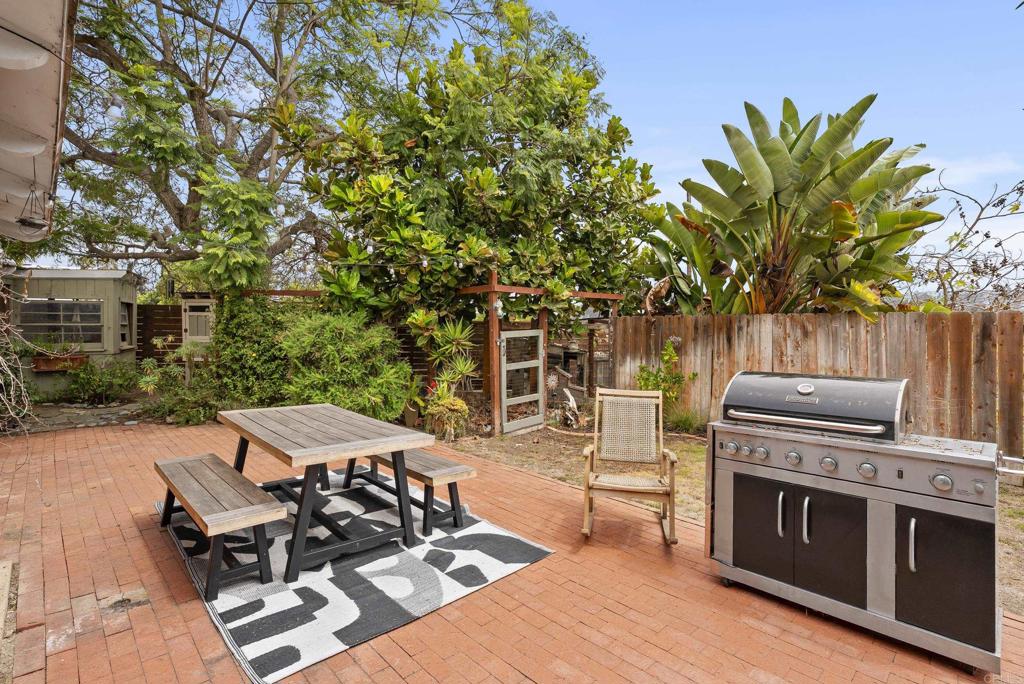 1475 Eolus Avenue Encinitas, CA 92024 - Photo 12 of 22