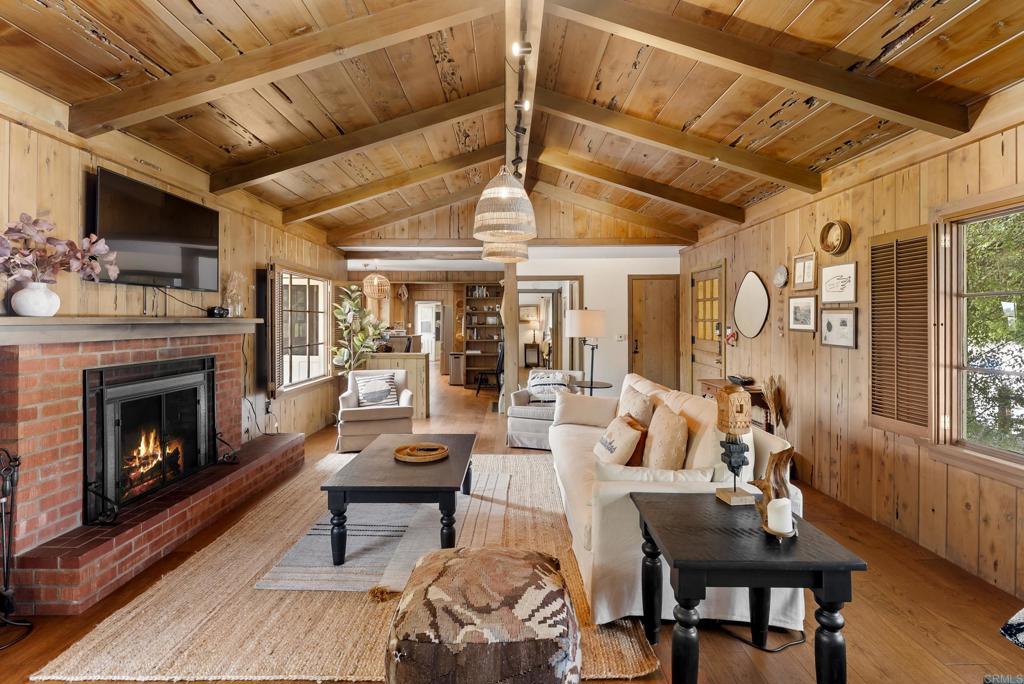 1475 Eolus Avenue Encinitas, CA 92024 - Photo 3 of 22