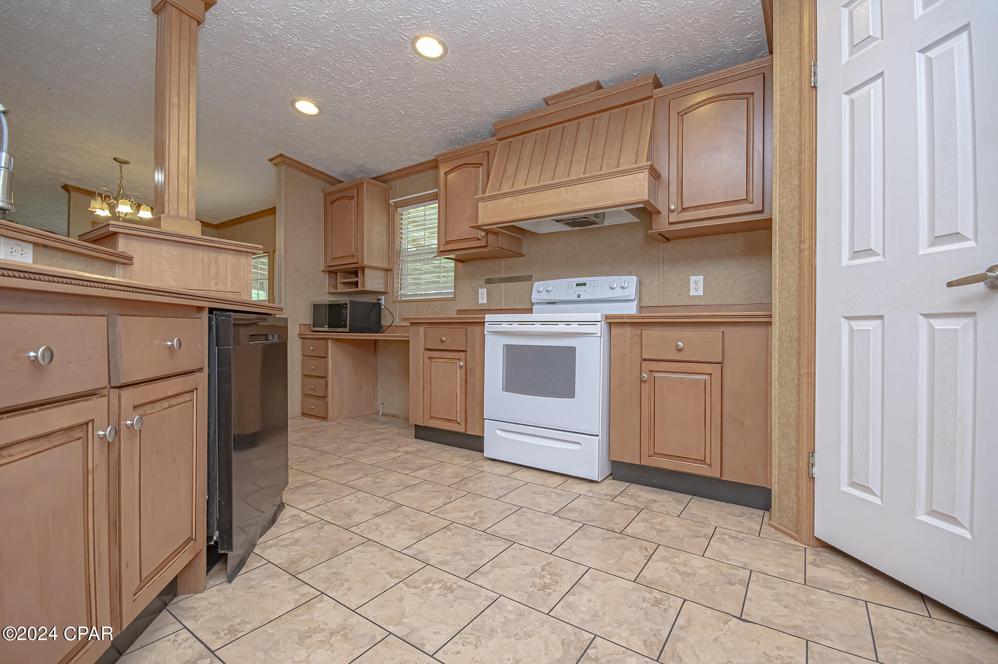 10526 Resota Beach Road Panama City, FL 32409 - Photo 5 of 40