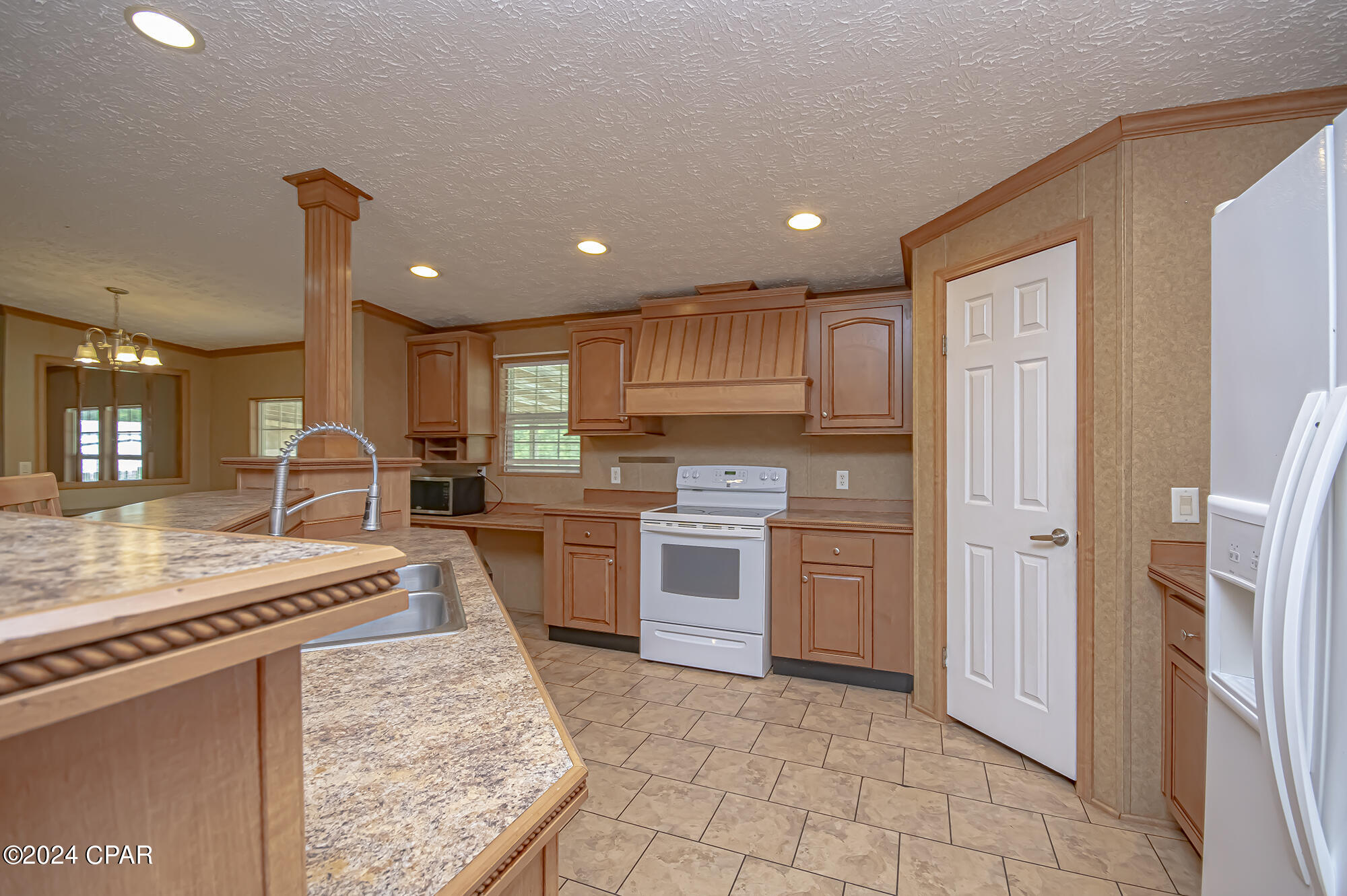 10526 Resota Beach Road Panama City, FL 32409 - Photo 6 of 40