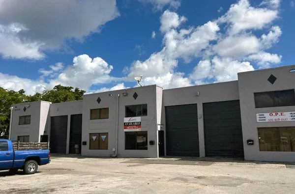 $2,800 | 1750 West 39th Place, Unit 1005, Hialeah, FL 33012
