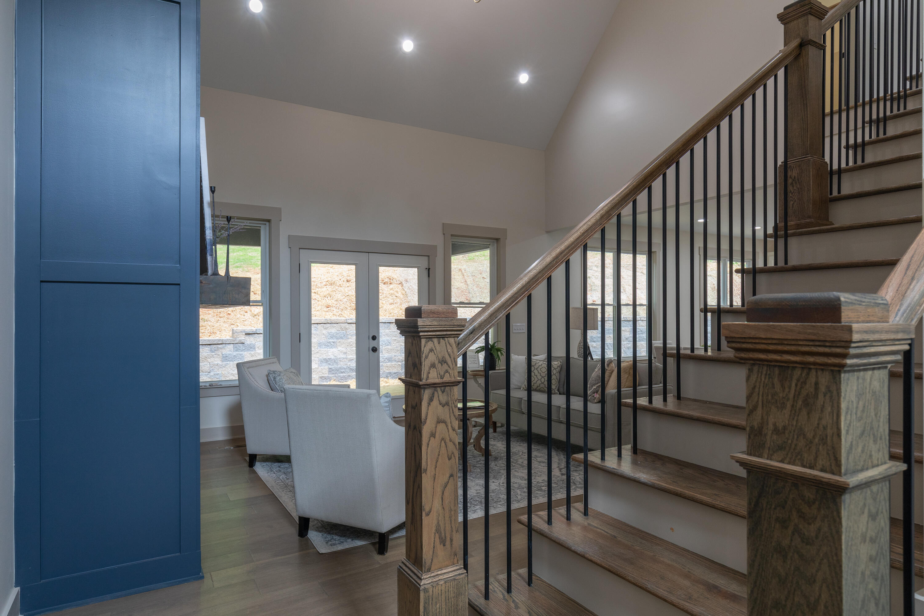 6815 Big Ridge Road Hixson, TN 37343 - Photo 17 of 64 Beautiful Staircase