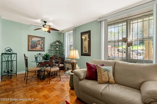 $215,000 | 350 Richmond Terrace, Unit 1H | St. George