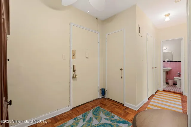 $215,000 | 350 Richmond Terrace, Unit 1H | St. George