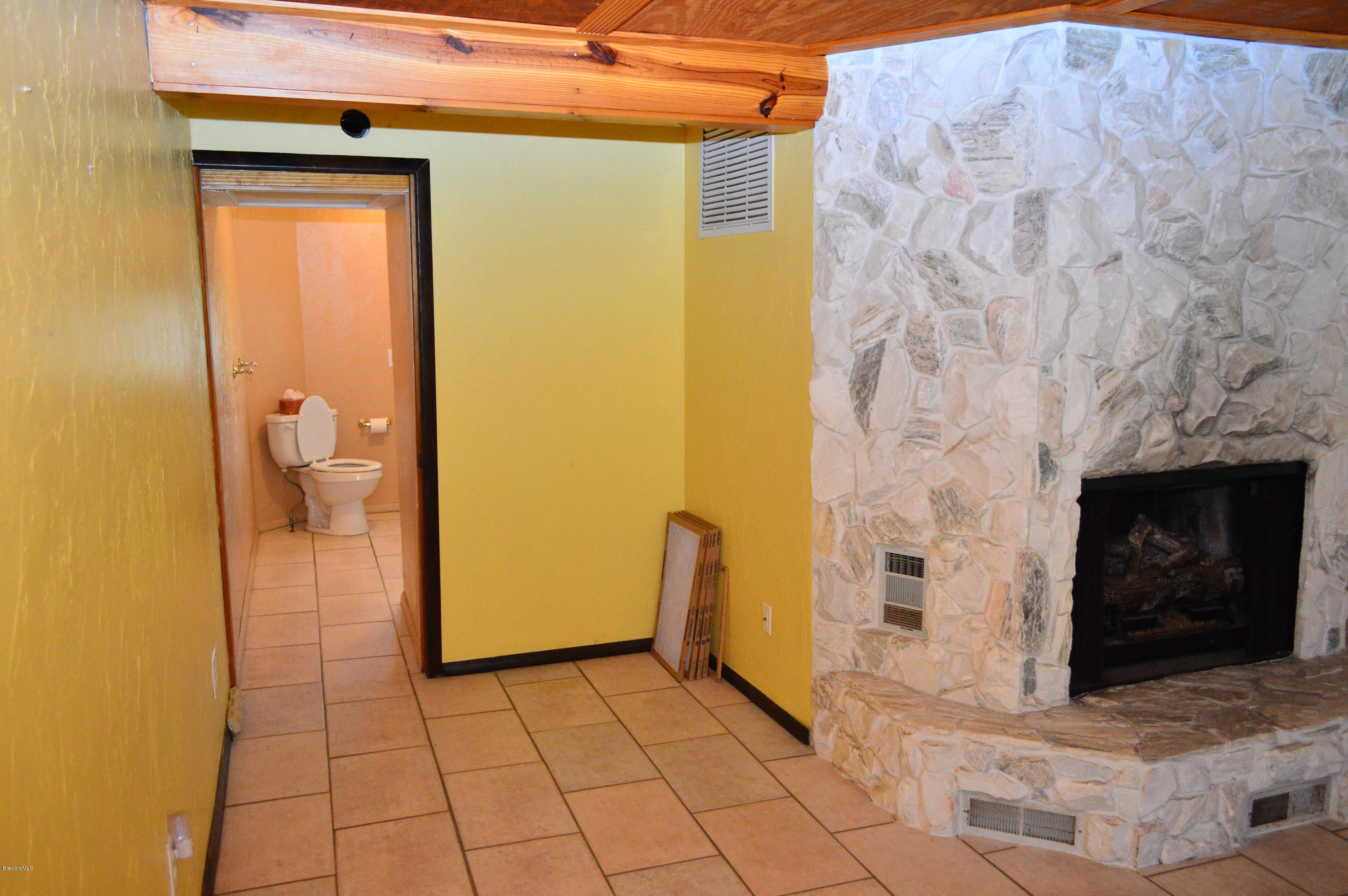 2635 Weber Road Malabar, FL 32950 - Photo 14 of 31 DSC_3708