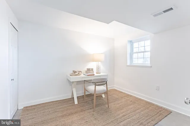 $674,888 | 5480 Lighthouse Lane, Burke, VA 22015