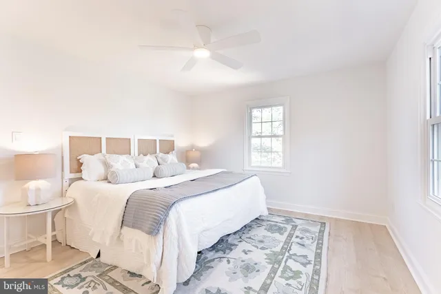 $674,888 | 5480 Lighthouse Lane, Burke, VA 22015