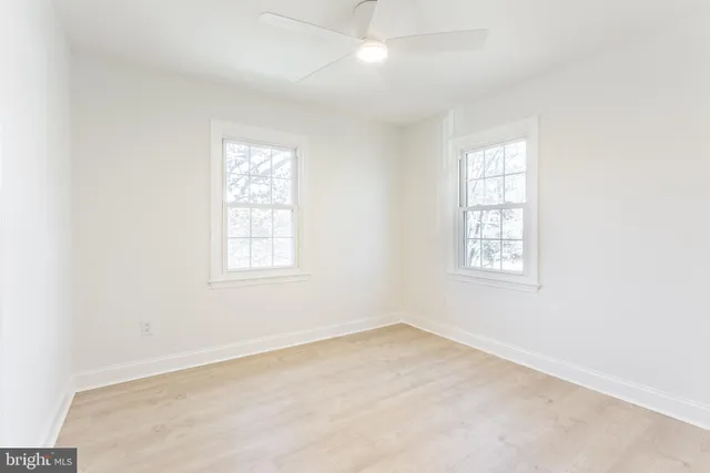 $674,888 | 5480 Lighthouse Lane, Burke, VA 22015