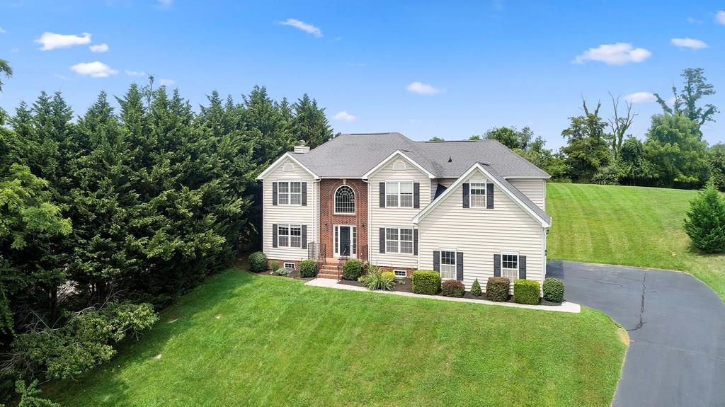 306 Meadow Ridge Radford, VA 24141 - Photo 2 of 71 Gallery Image 2