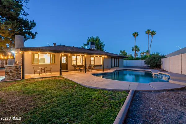 $4,895 | 4026 South Holbrook Lane, Tempe, AZ 85282