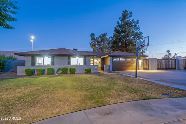 $4,895 | 4026 South Holbrook Lane, Tempe, AZ 85282