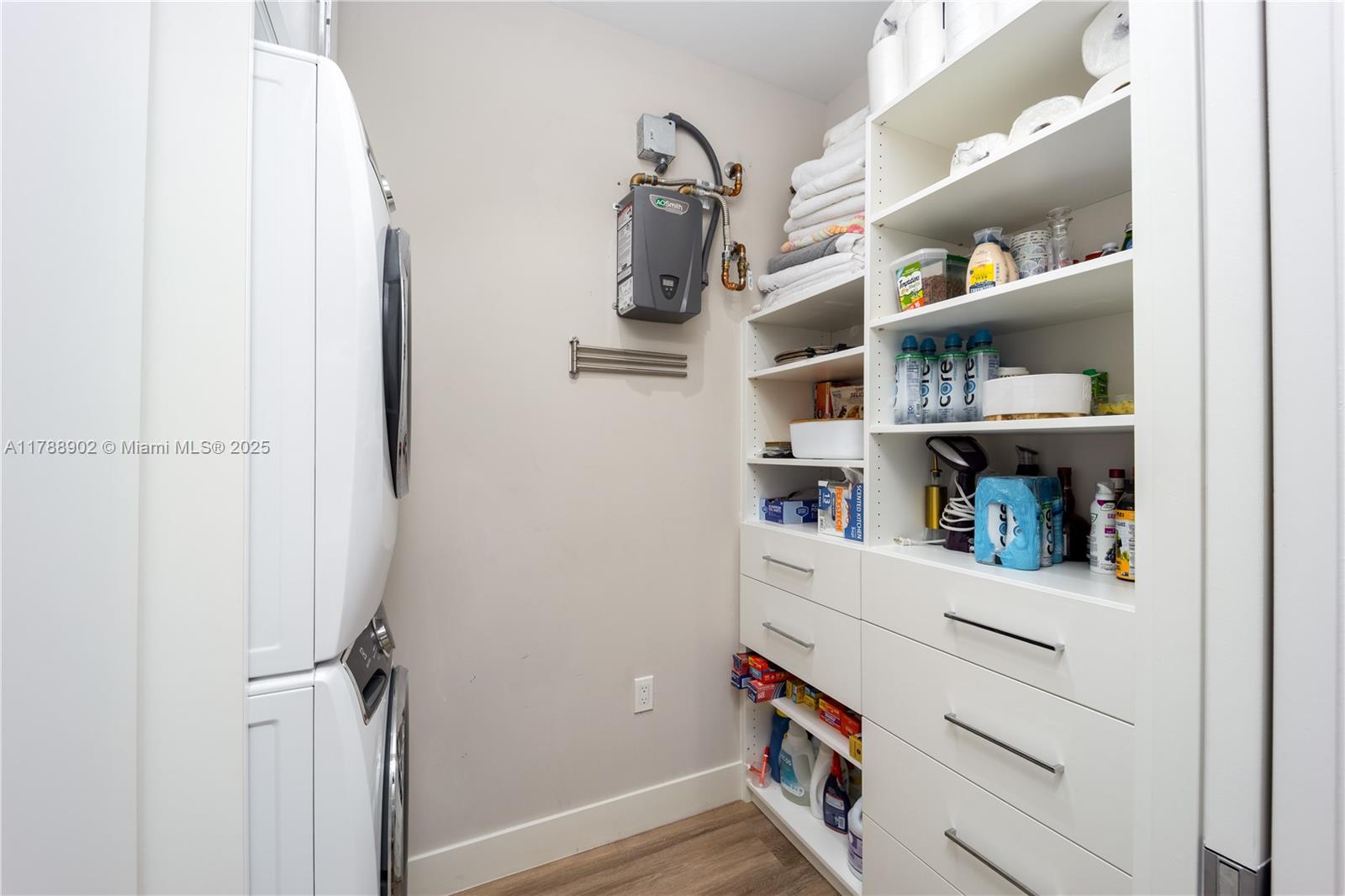 41 Southwest Seminole Street, Unit 208 Stuart, FL 34994 - Photo 16 of 16