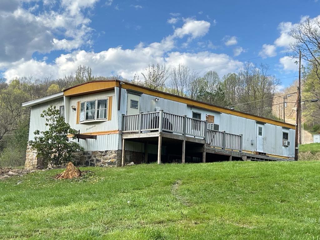 111 Parnell Road Confluence, PA 15424 - Photo 18 of 25