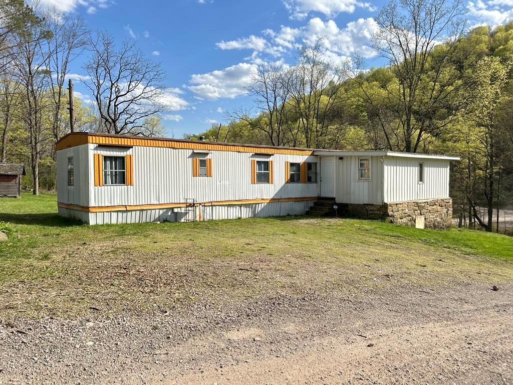 111 Parnell Road Confluence, PA 15424 - Photo 23 of 25