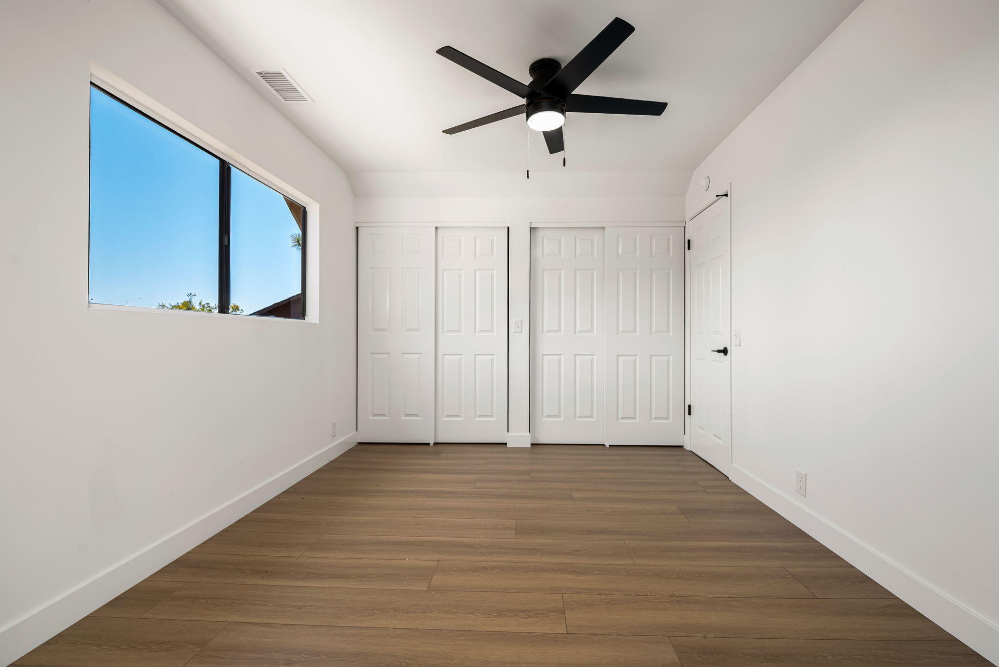 26785 Hopkins Road Idyllwild, CA 92549 - Photo 9 of 28 25-web-or-mls-DFHopkins_OPMG_0726_025