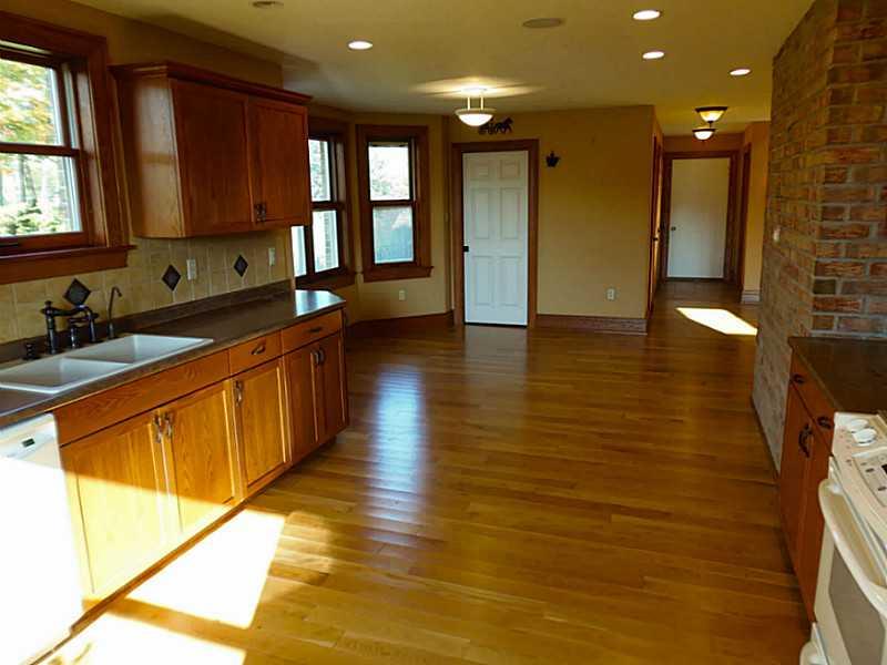 8 Pleasant Road McDonald, PA 15057 - Photo 9 of 25 Kitchen.