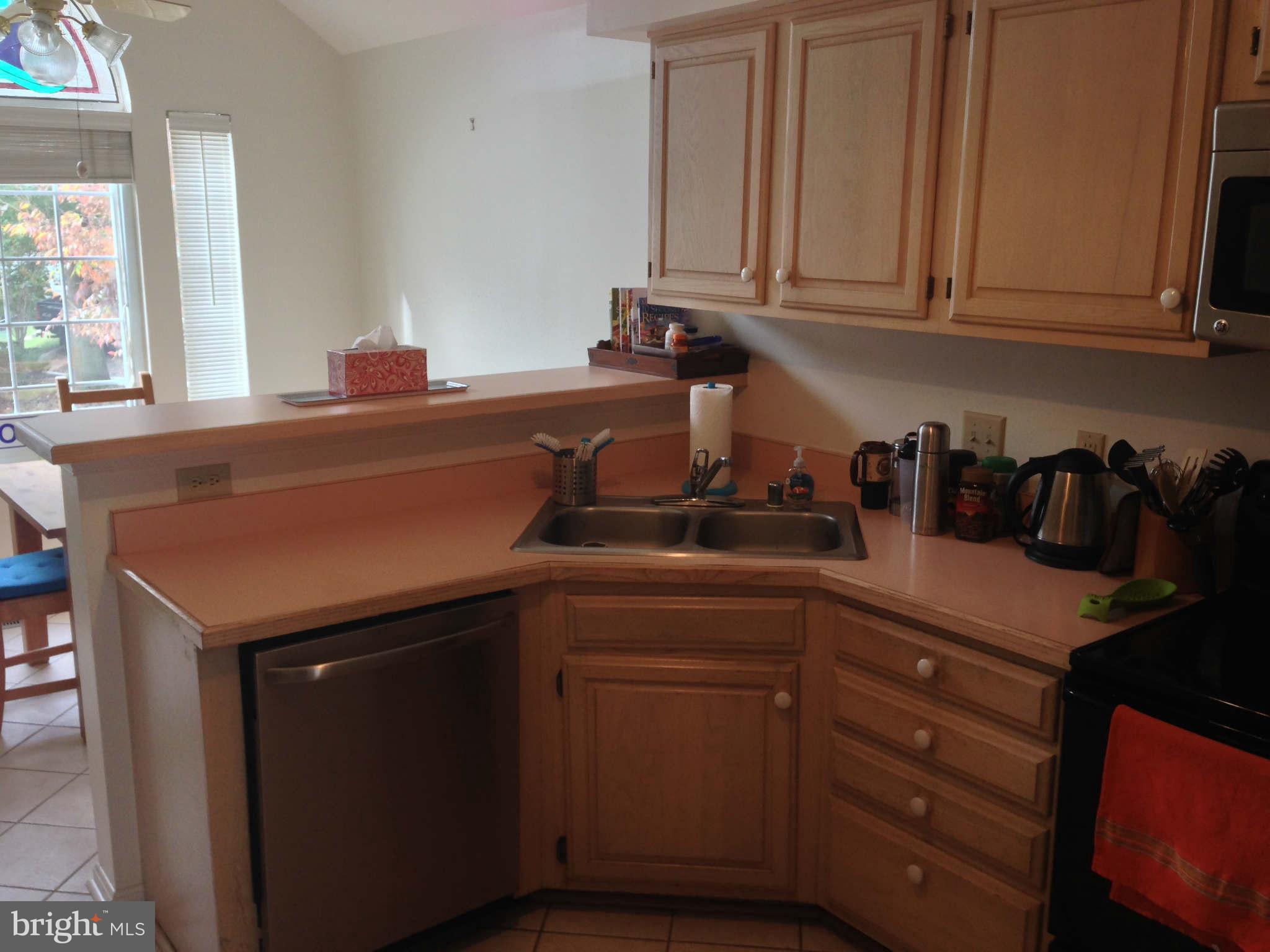 409 Fortress Way Occoquan, VA 22125 - Photo 7 of 28 Kitchen