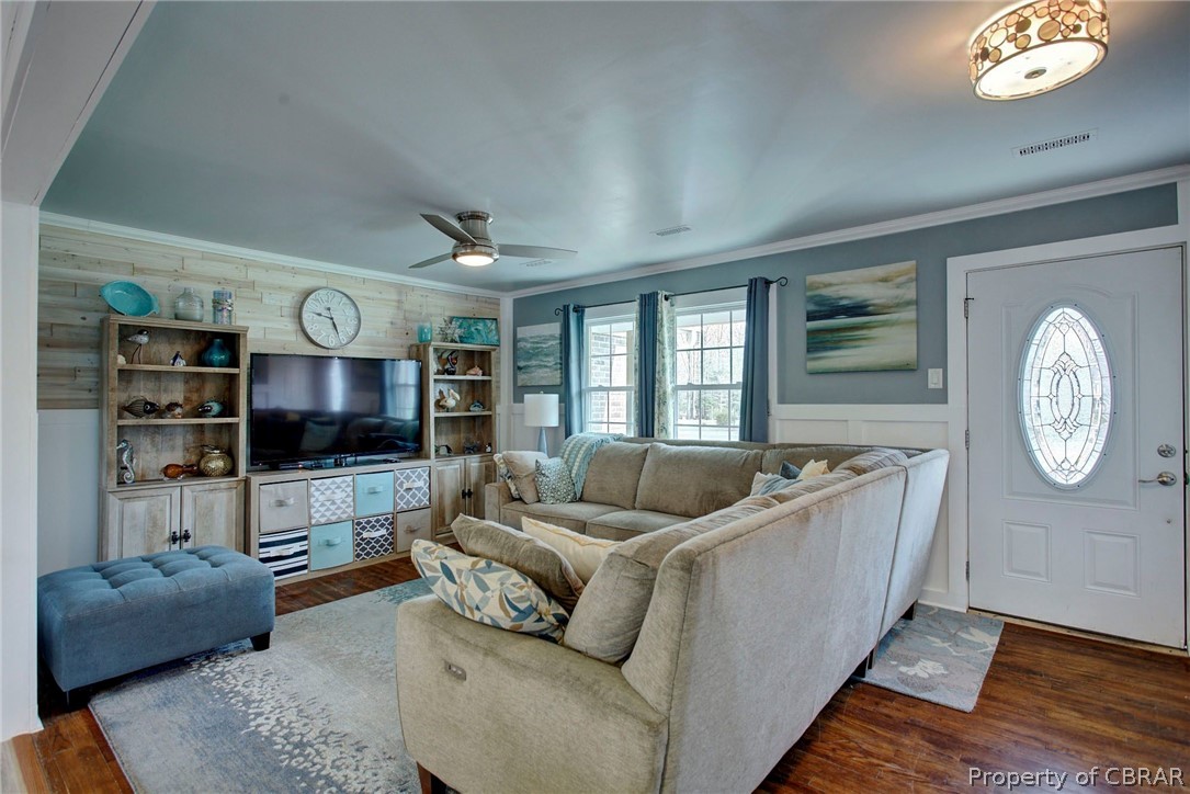 9374 Marlfield Road Gloucester, VA 23061 - Photo 6 of 42 Gallery Image 6