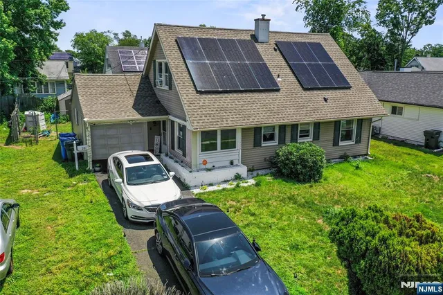 $299,999 | 20 Blueberry Lane, Willingboro, NJ 08046