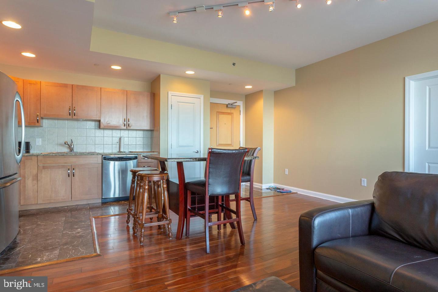 901 North Penn Street, Unit R1107 Philadelphia, PA 19123 - Photo 5 of 20