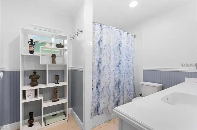 $3,500 | 3740 Aberdeen Drive, Sarasota, FL 34240