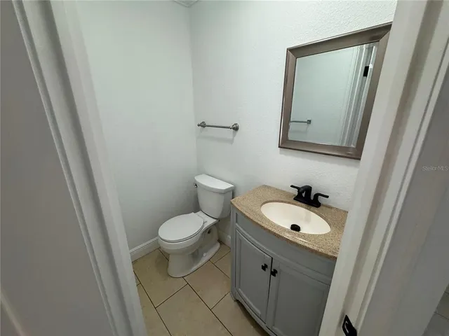 $3,500 | 3740 Aberdeen Drive, Sarasota, FL 34240