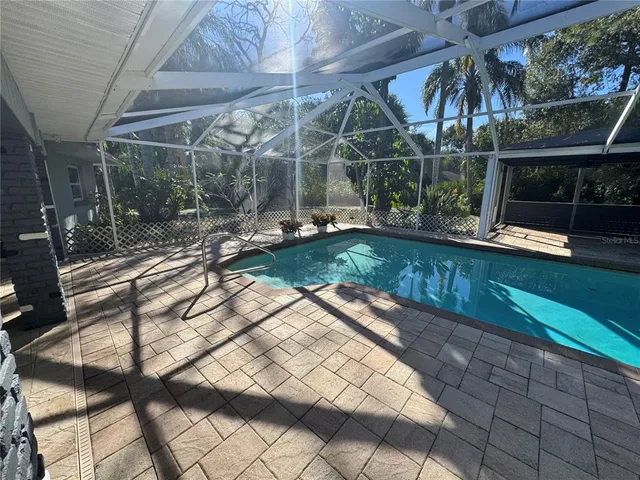 $3,500 | 3740 Aberdeen Drive, Sarasota, FL 34240