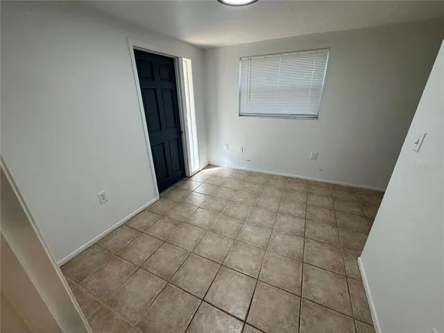 $3,500 | 3740 Aberdeen Drive, Sarasota, FL 34240