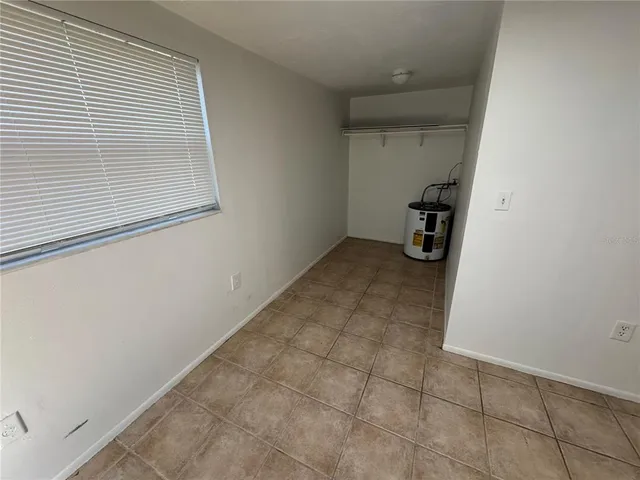 $3,500 | 3740 Aberdeen Drive, Sarasota, FL 34240