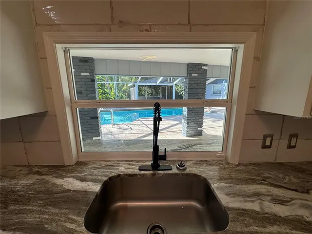 $3,500 | 3740 Aberdeen Drive, Sarasota, FL 34240