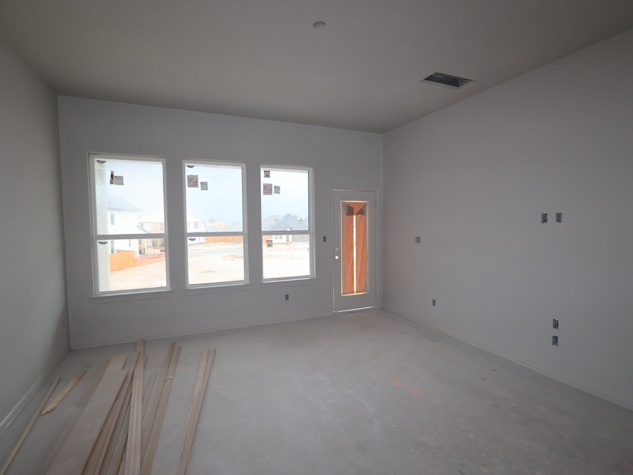 185 Grayson Elm Pass Dripping Springs, TX 78620 - Photo 4 of 19