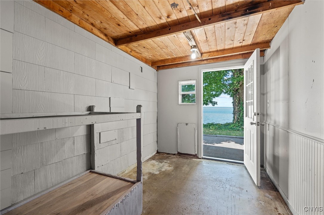 7353 Lakeshore Road Cicero, NY 13039 - Photo 24 of 48