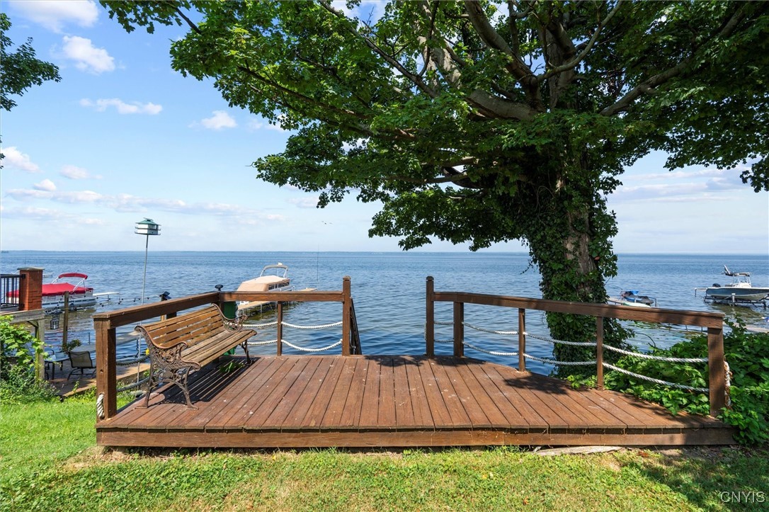 7353 Lakeshore Road Cicero, NY 13039 - Photo 39 of 48