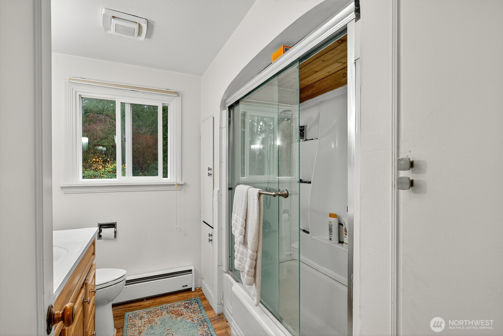 7554 Nooksack Road Everson, WA 98247 - Photo 11 of 40 a bathroom with a tub and shower