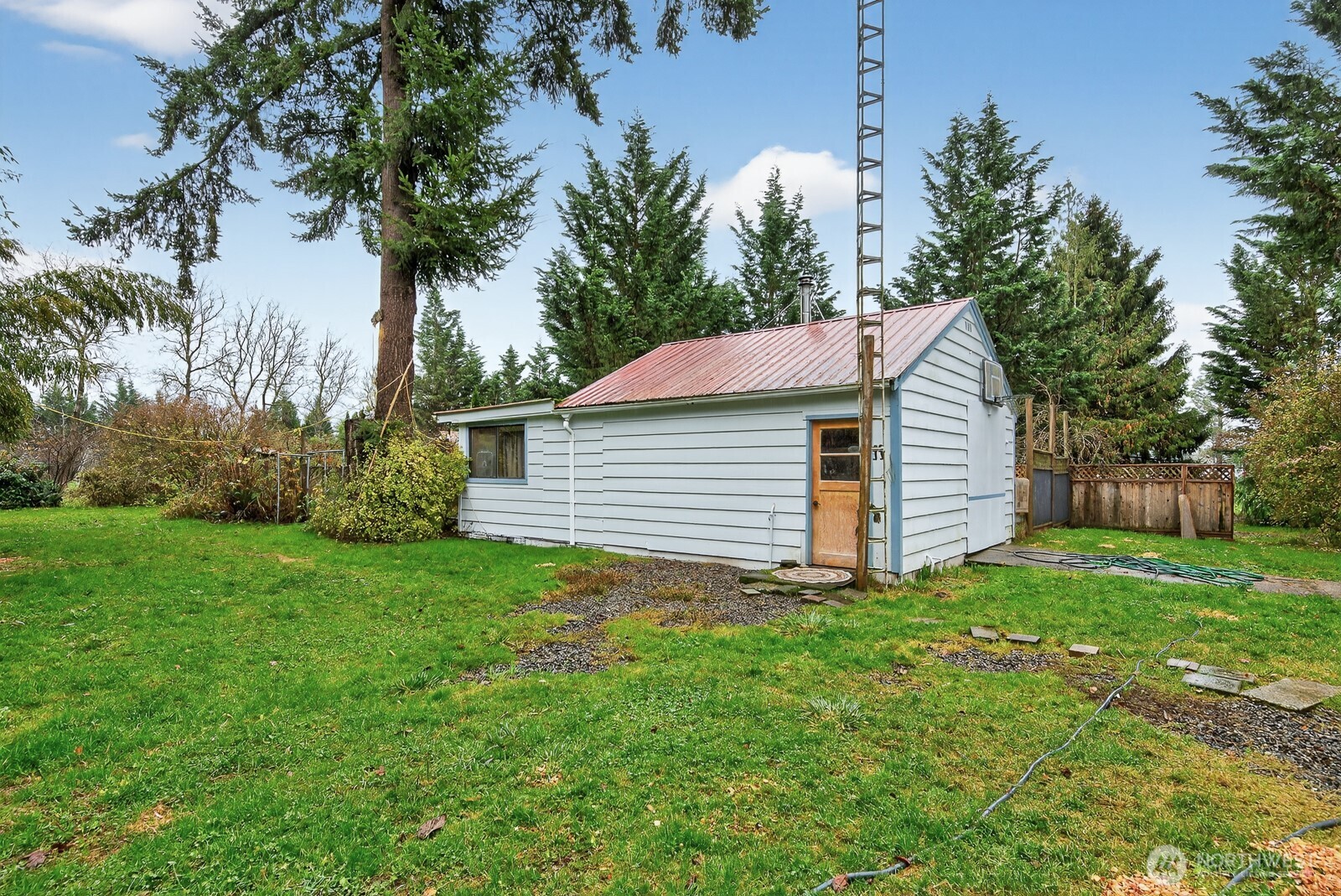 7554 Nooksack Road Everson, WA 98247 - Photo 20 of 40 a backyard of a house with lots of green space