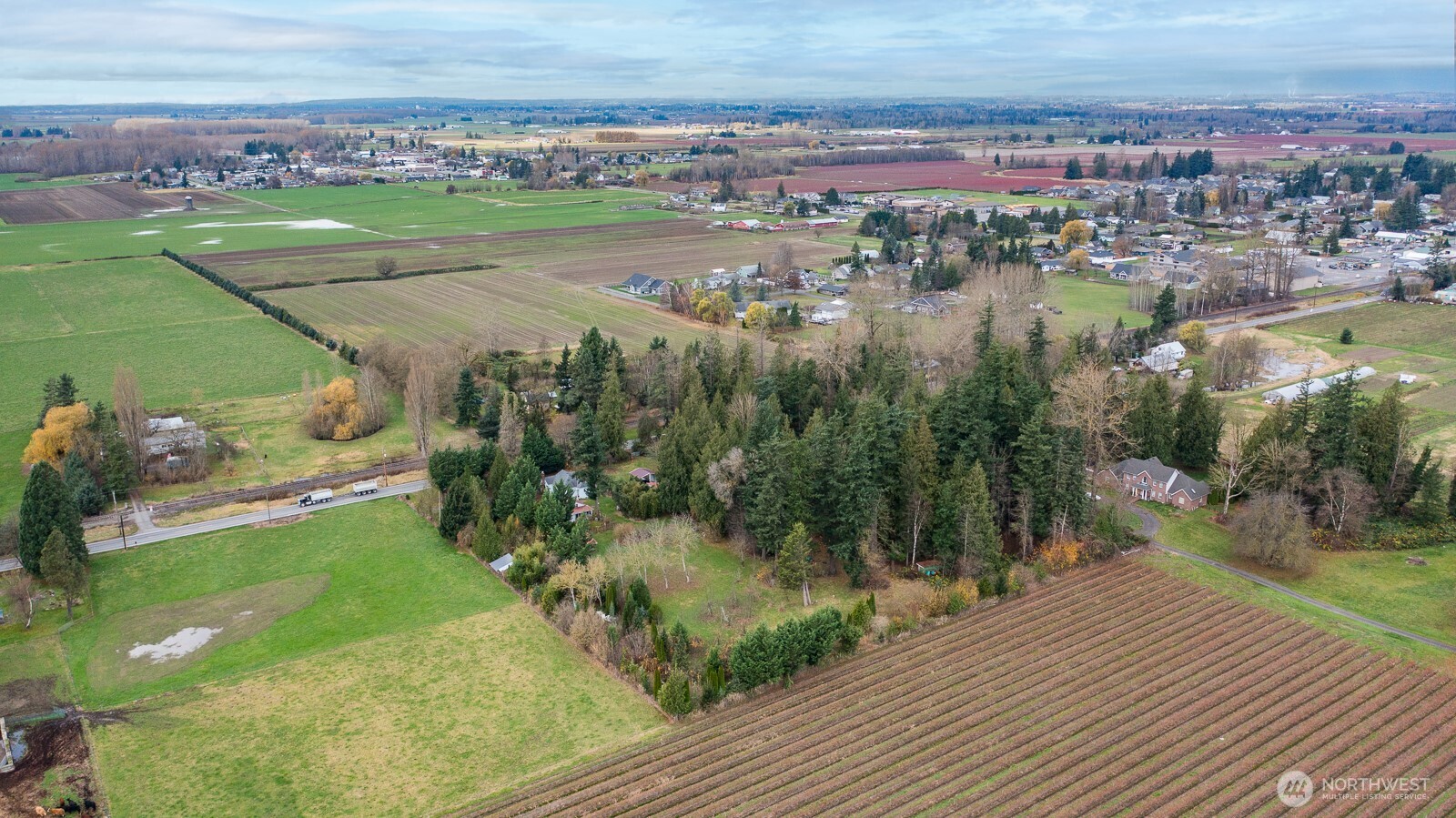 7554 Nooksack Road Everson, WA 98247 - Photo 40 of 40 a view of a lake with a yard