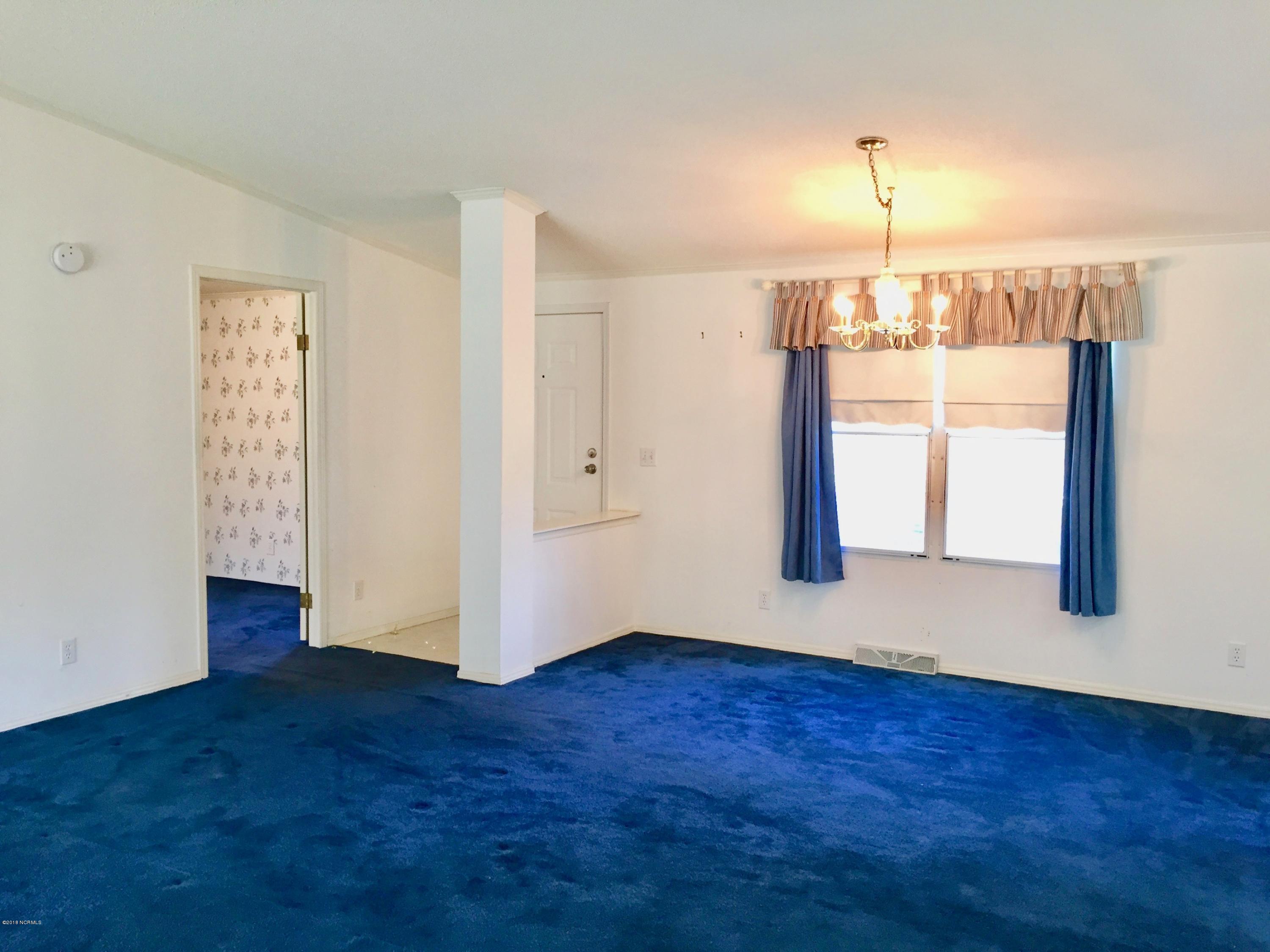 505 Hudnell Road Ernul, NC 28527 - Photo 6 of 29 Dining Room / Foyer