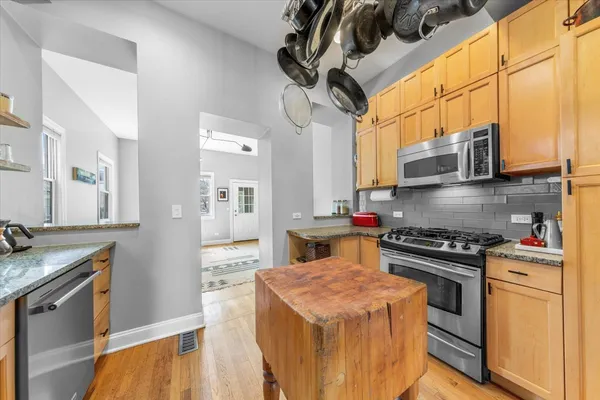 $925,000 | 2159 West Wilson Avenue, Chicago, IL 60625