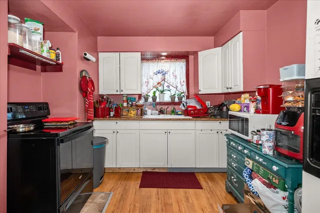 $275,000 | 1623 West Garland Avenue, Spokane, WA 99205