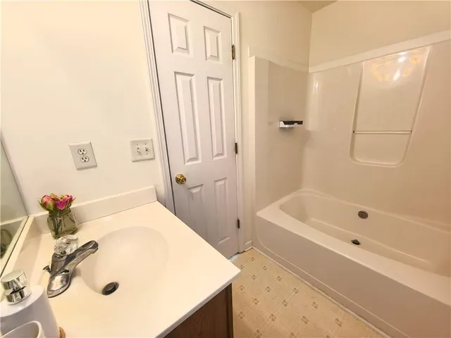 $269,900 | 619 Kenridge Way, Suwanee, GA 30024