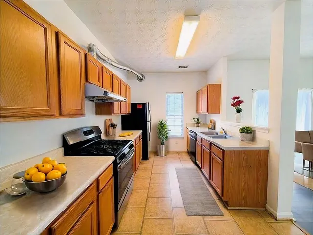 $269,900 | 619 Kenridge Way, Suwanee, GA 30024