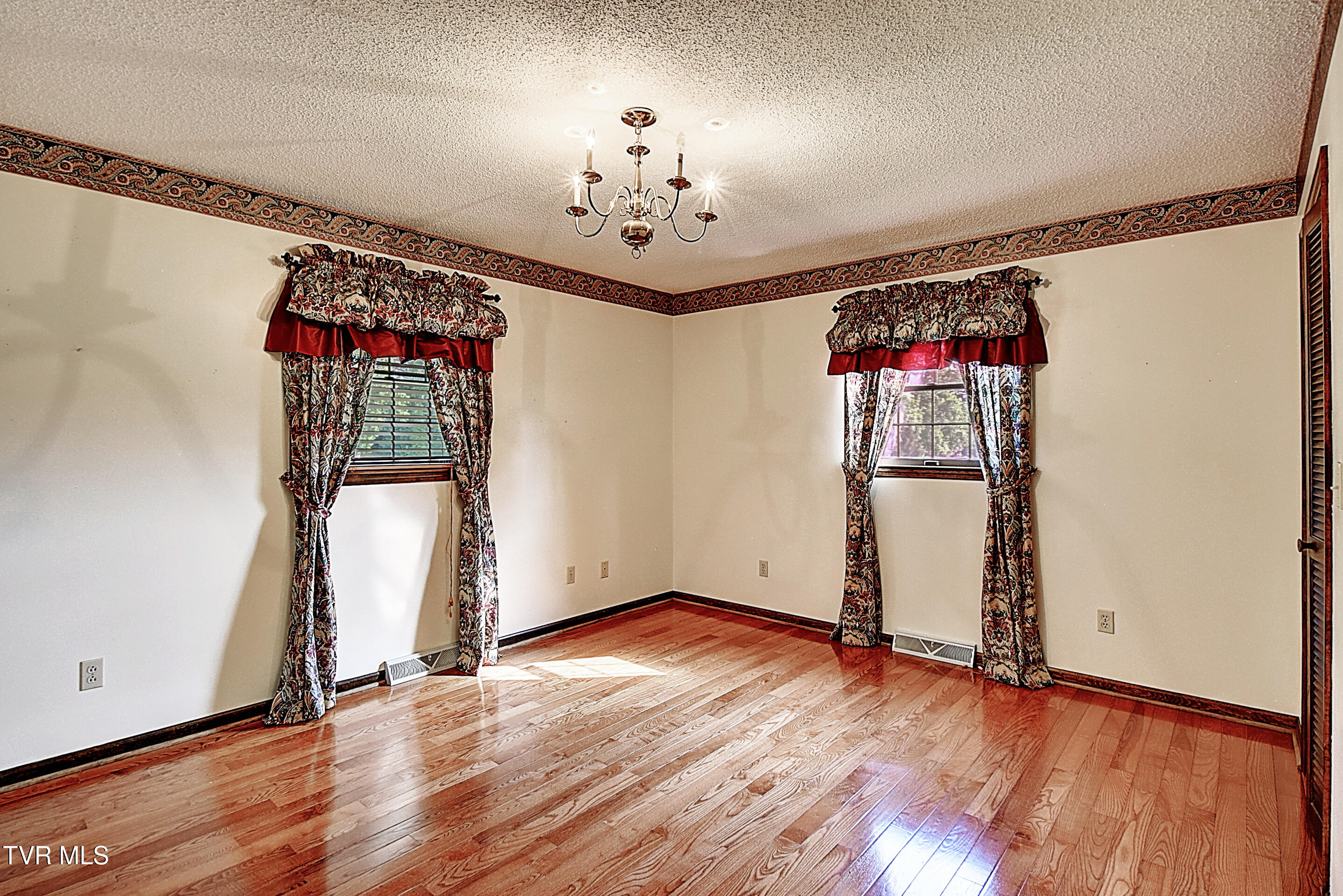 146 Clay Little Road Elizabethton, TN 37643 - Photo 23 of 54 DSC_0403And8more