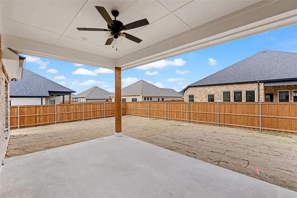 $355,900 | 506 Limestone Circle, Mabank, TX 75147