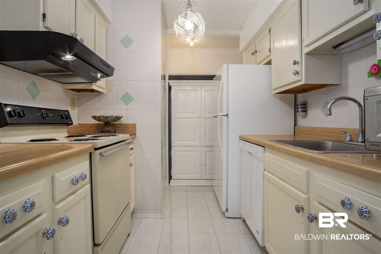 1251 Henckley Avenue, Unit 103 Mobile, AL 36609 - Photo 6 of 13