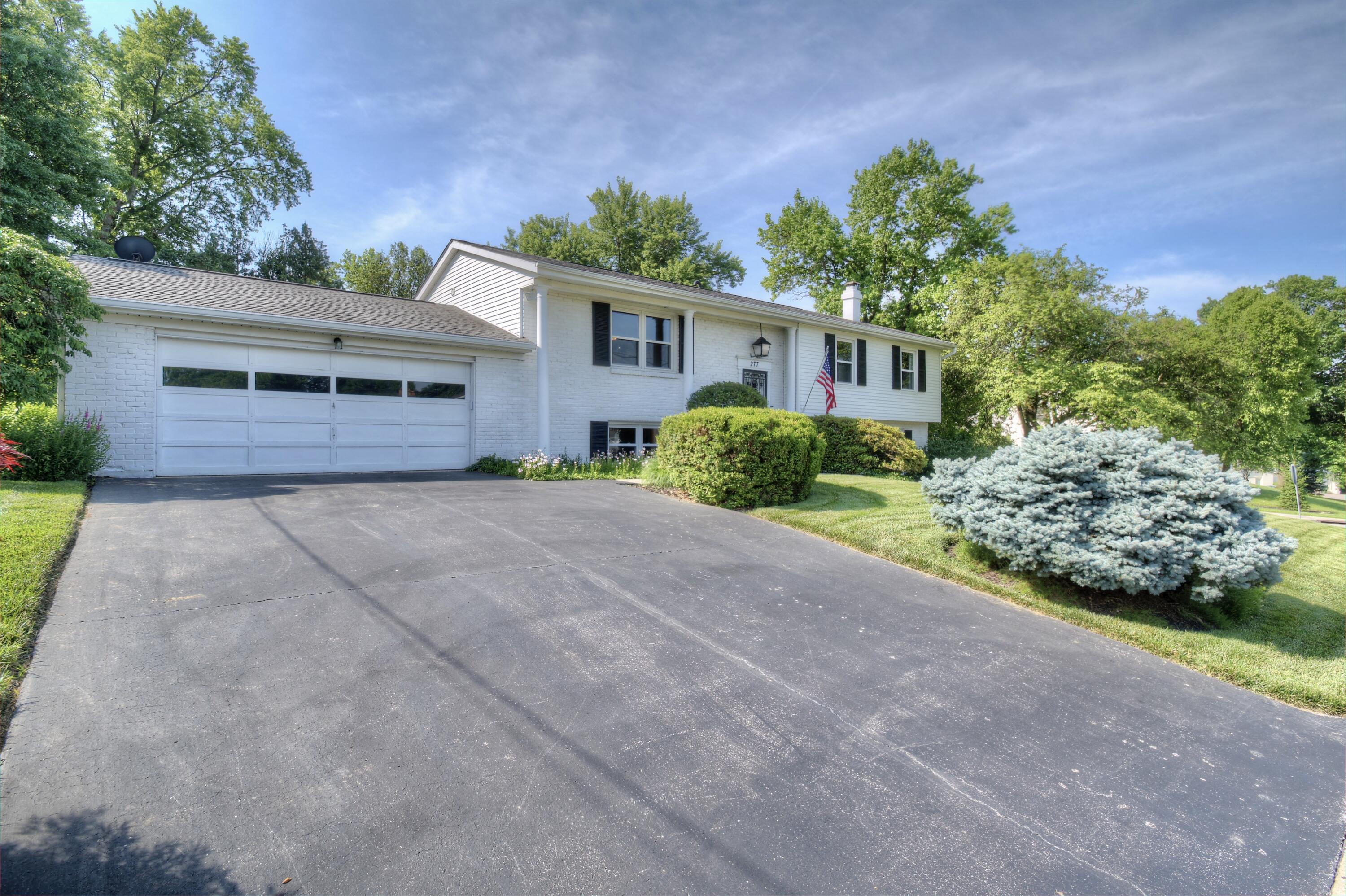 277 Beechwood Road Fort Mitchell, KY 41017 - Photo 2 of 38