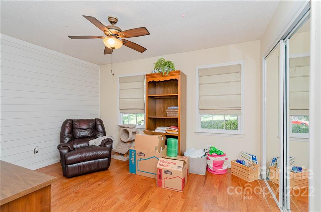 6901 Porterfield Road Charlotte, NC 28226 - Photo 27 of 30 a living room with furniture and a window