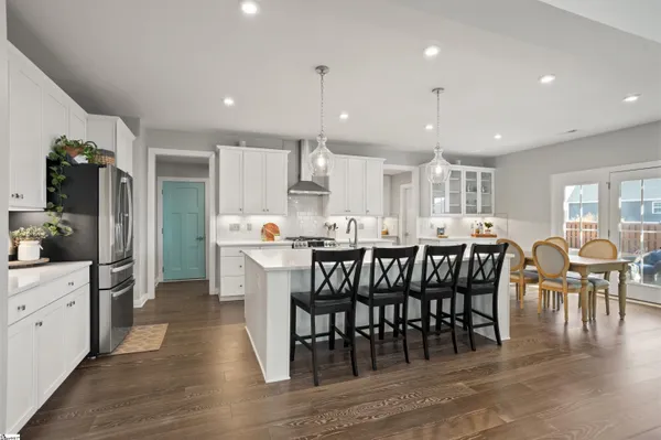 $714,607 | 8 Blackfoot Road, Greenville, SC 29607