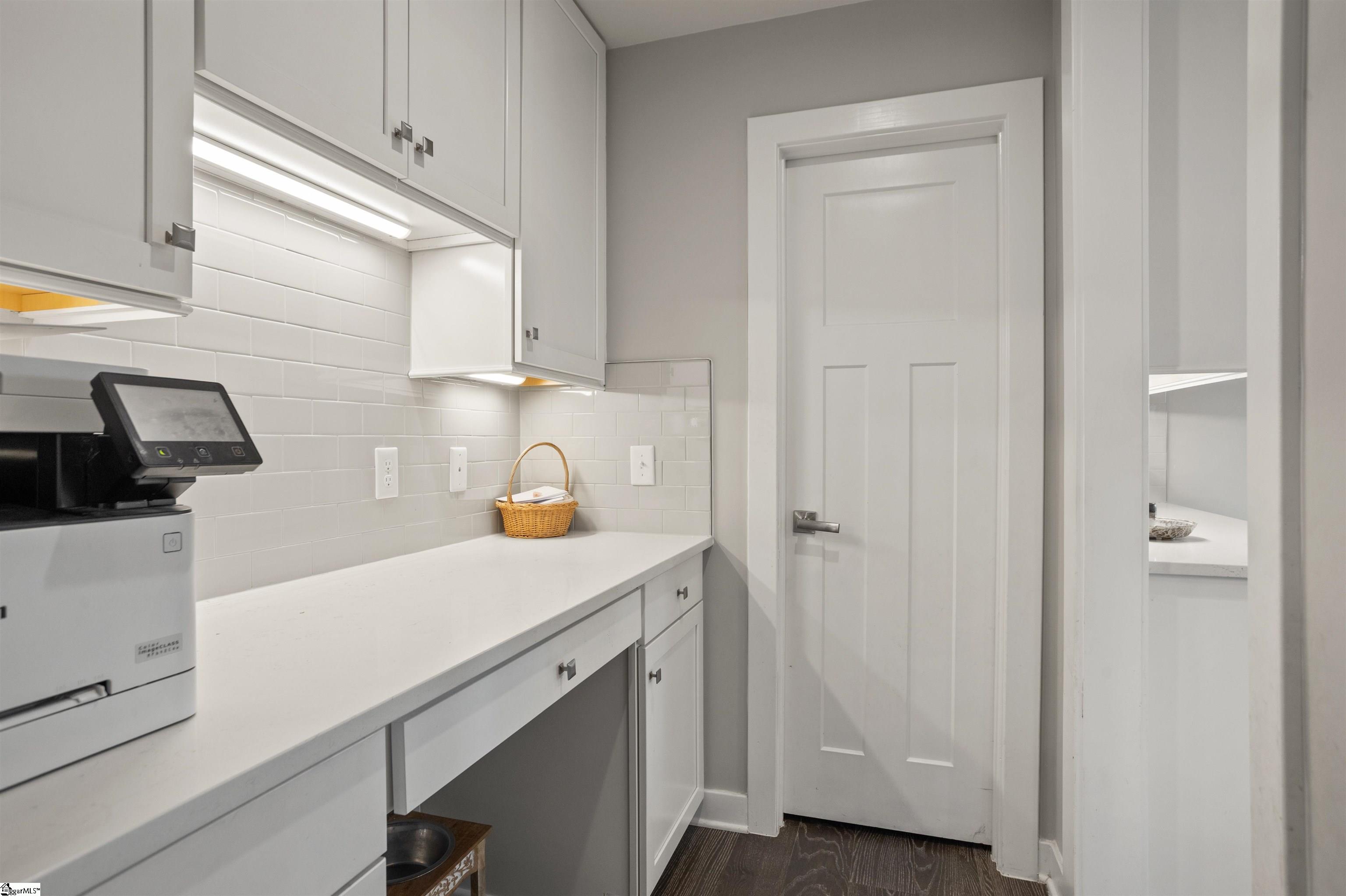 8 Blackfoot Road Greenville, SC 29607 - Photo 29 of 49