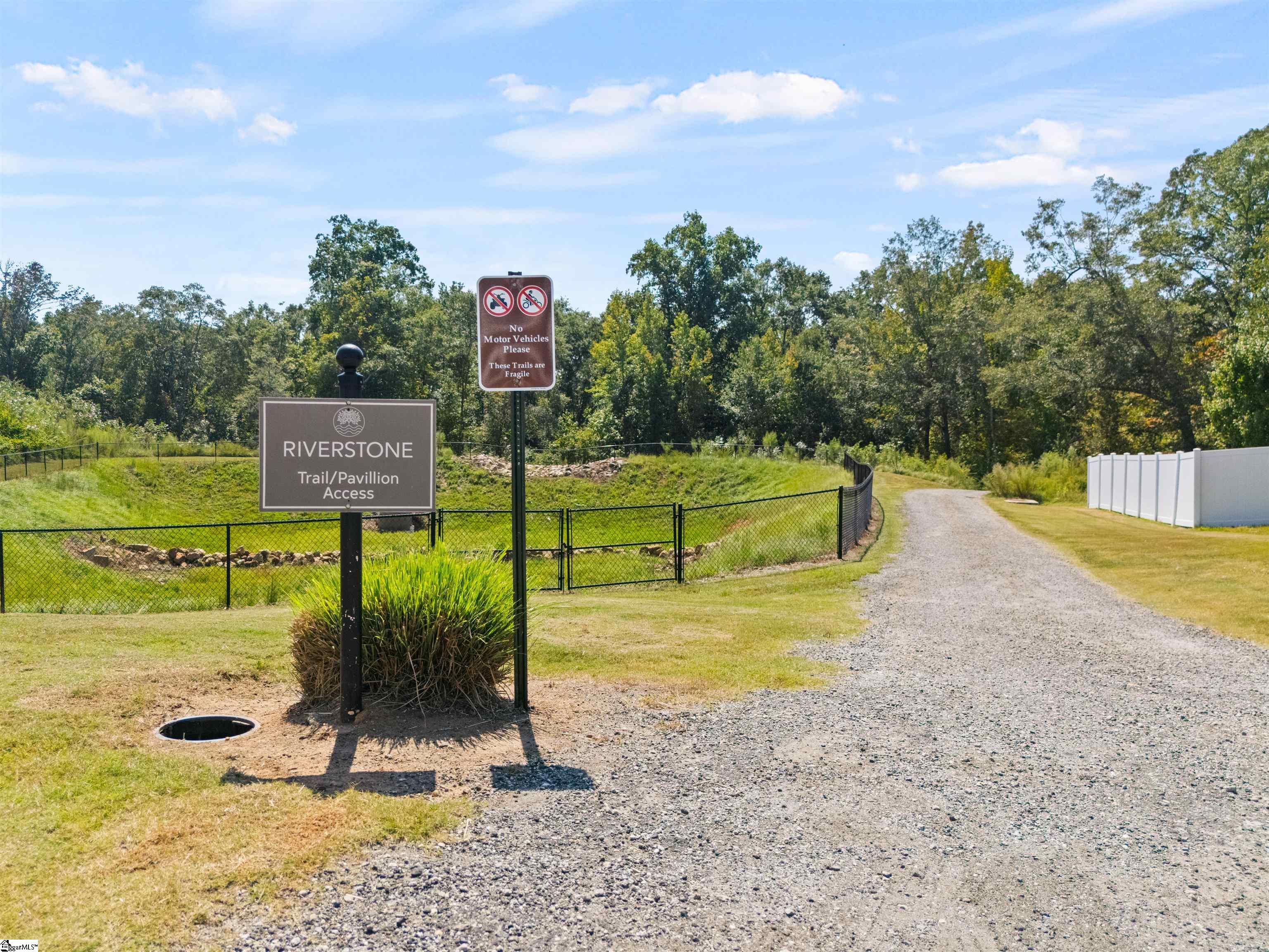 8 Blackfoot Road Greenville, SC 29607 - Photo 4 of 49